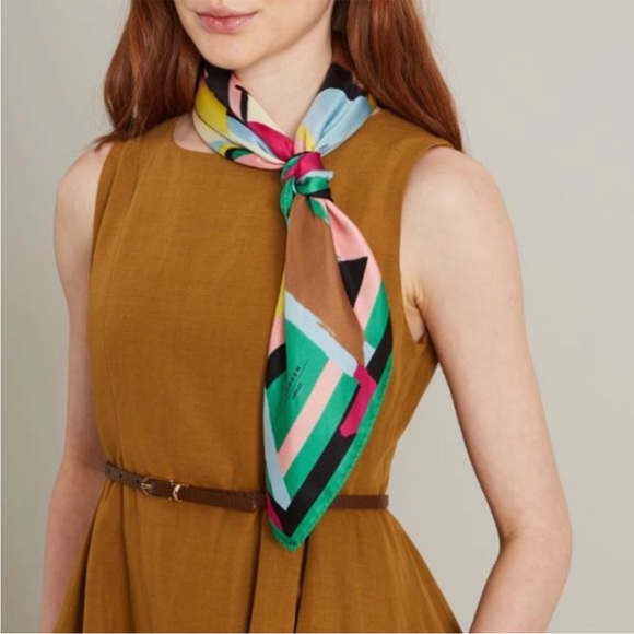 MaxMara Accessories - Maxmara weekend silk scarf